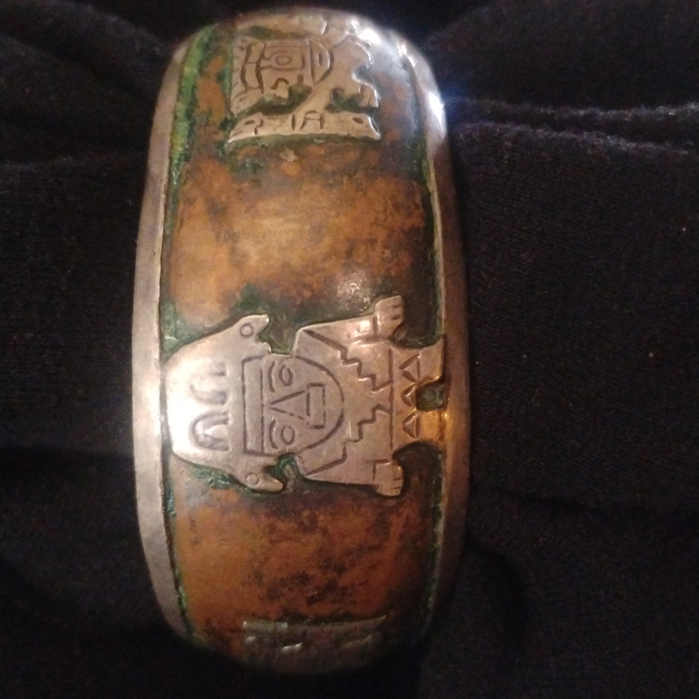 Vintage Hand Hammered Copper Bangle